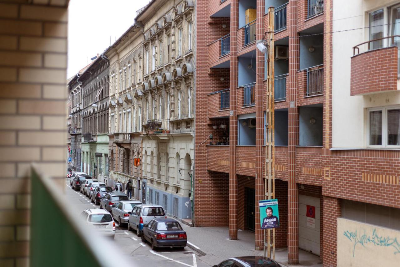 Modern Newly-Built Home By The New York Cafe Budapeste Exterior foto
