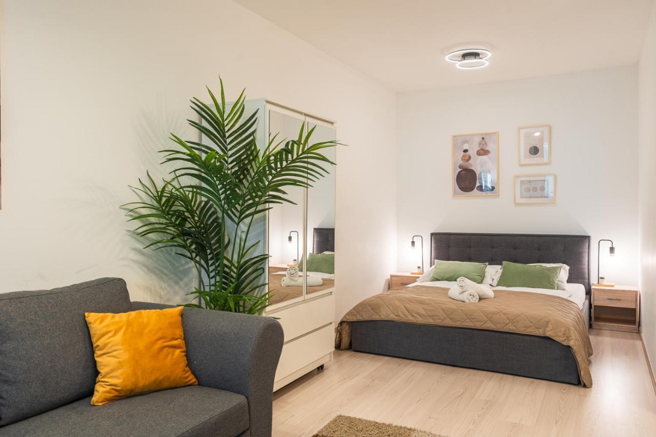 Modern Newly-Built Home By The New York Cafe Budapeste Exterior foto